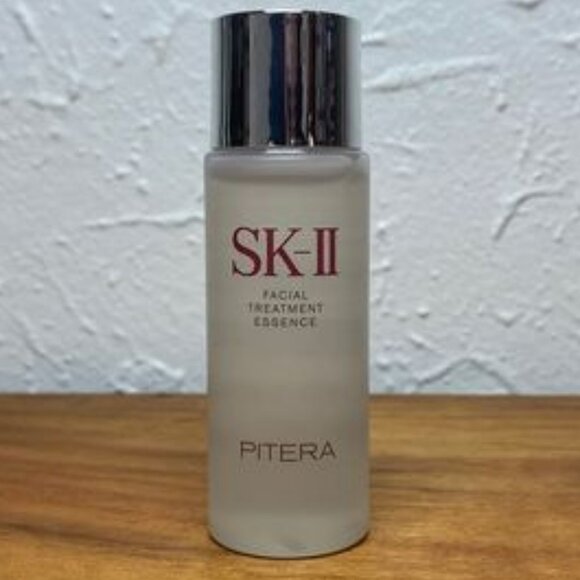 SK-11 Facial Treatment Essence 1oz. Travel Size - Picture 2 of 4
